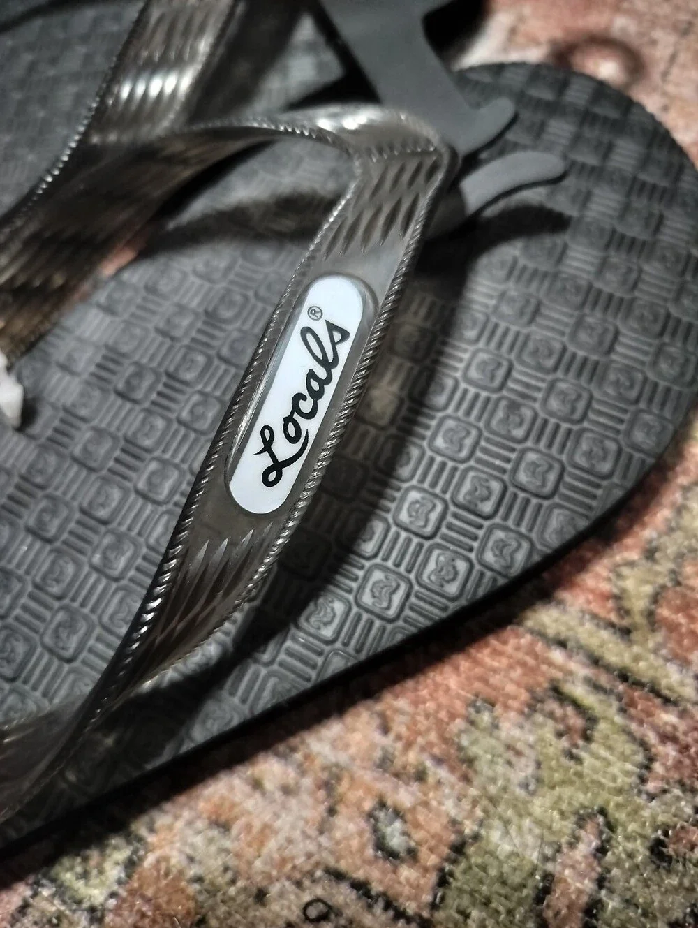 Locals classic black